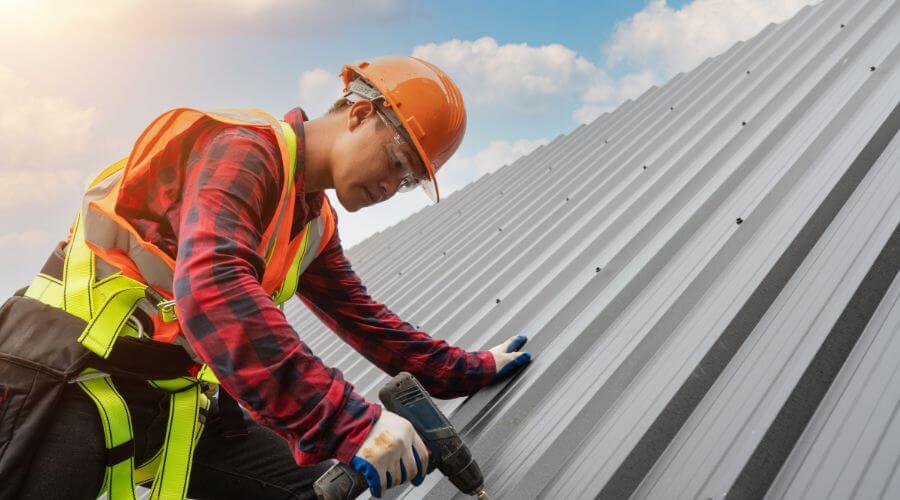 Professional Emergency Roof Repairs services in Woodworth, ND
